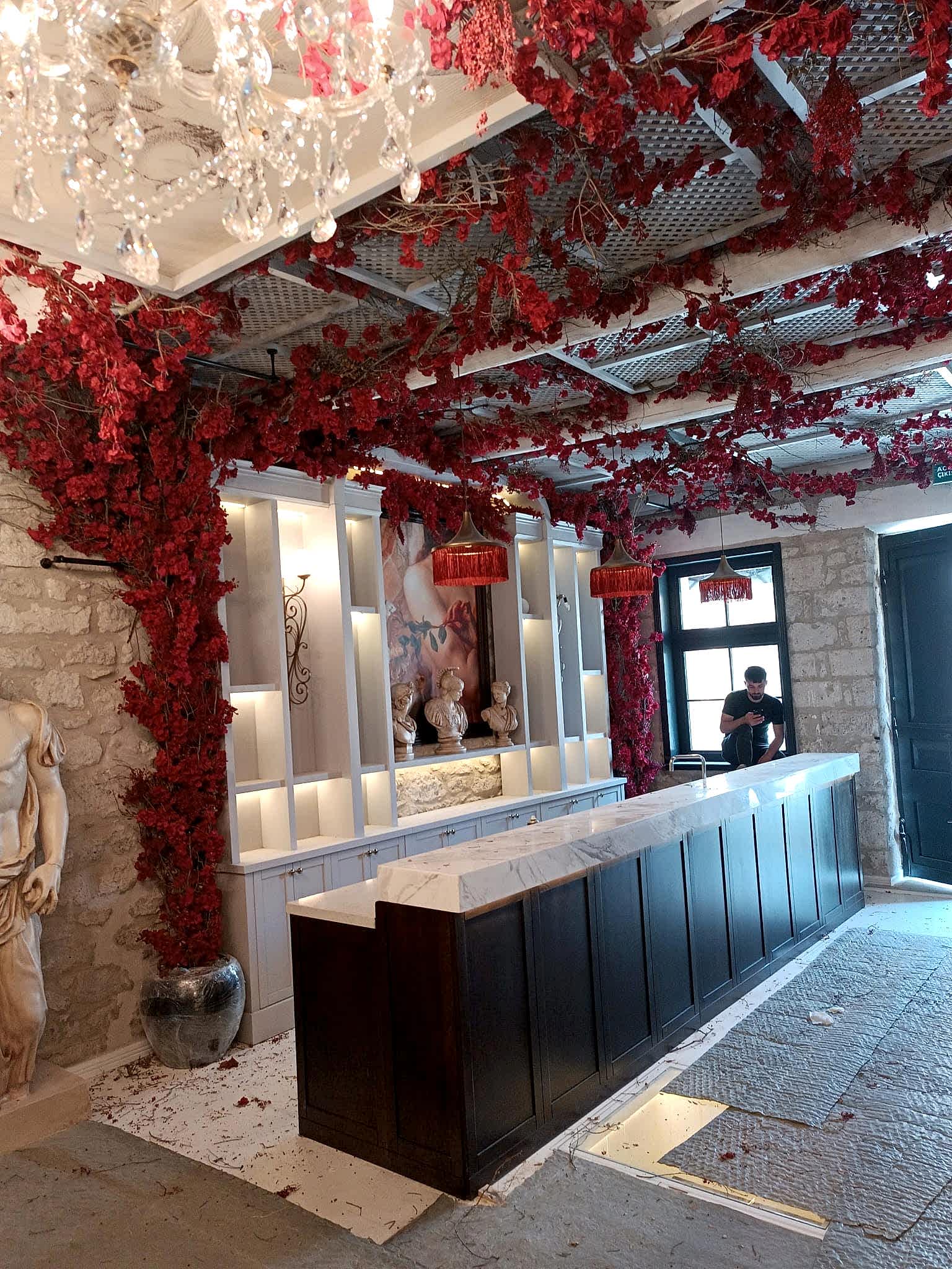 OTEL YAPAY ÇİÇEK DEKARASYON